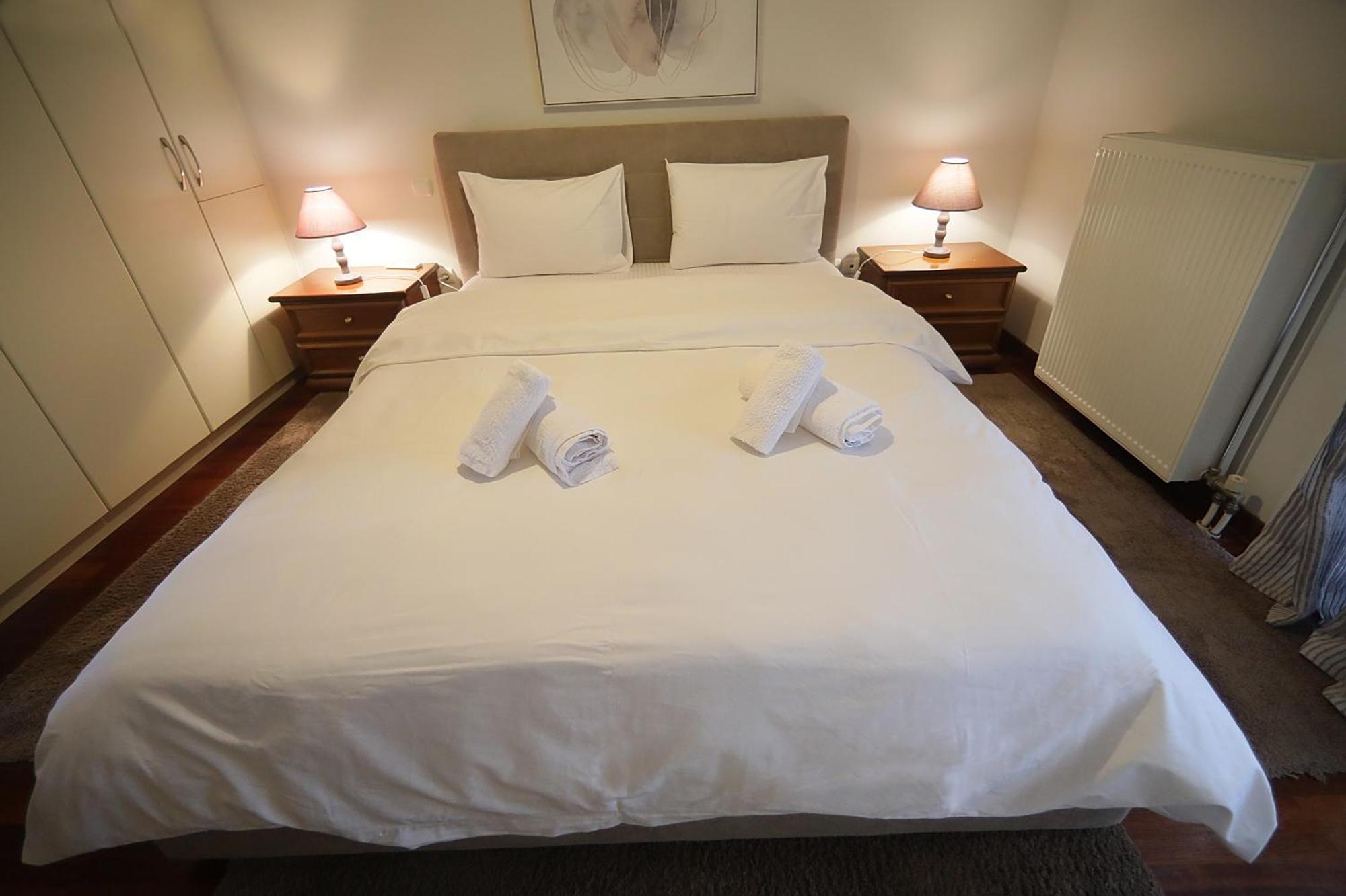 Swan Lake Front Apartment Kastoria Ngoại thất bức ảnh